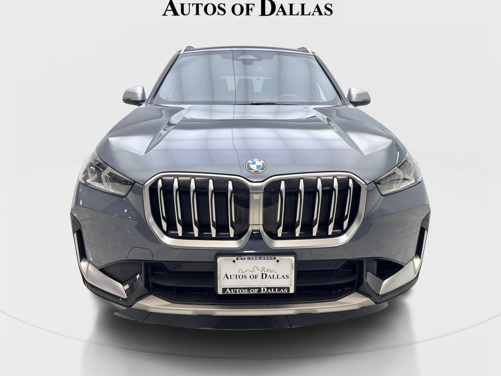 Used 2023 BMW X1 xDrive28i w/ Premium Package AWD/4WD image 3