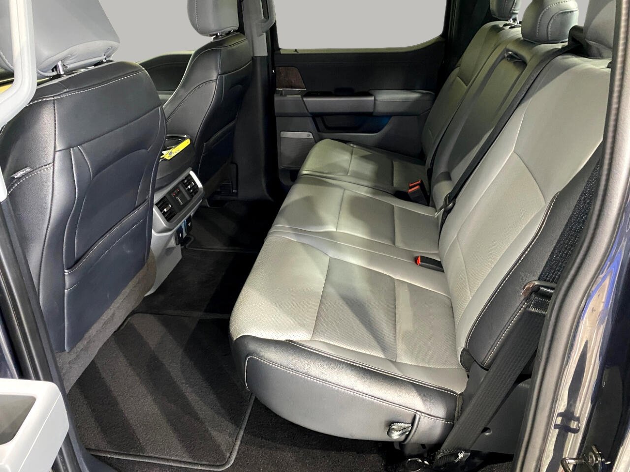 Used 2021 Ford F150 Lariat w/ Equipment Group 502A High image 23