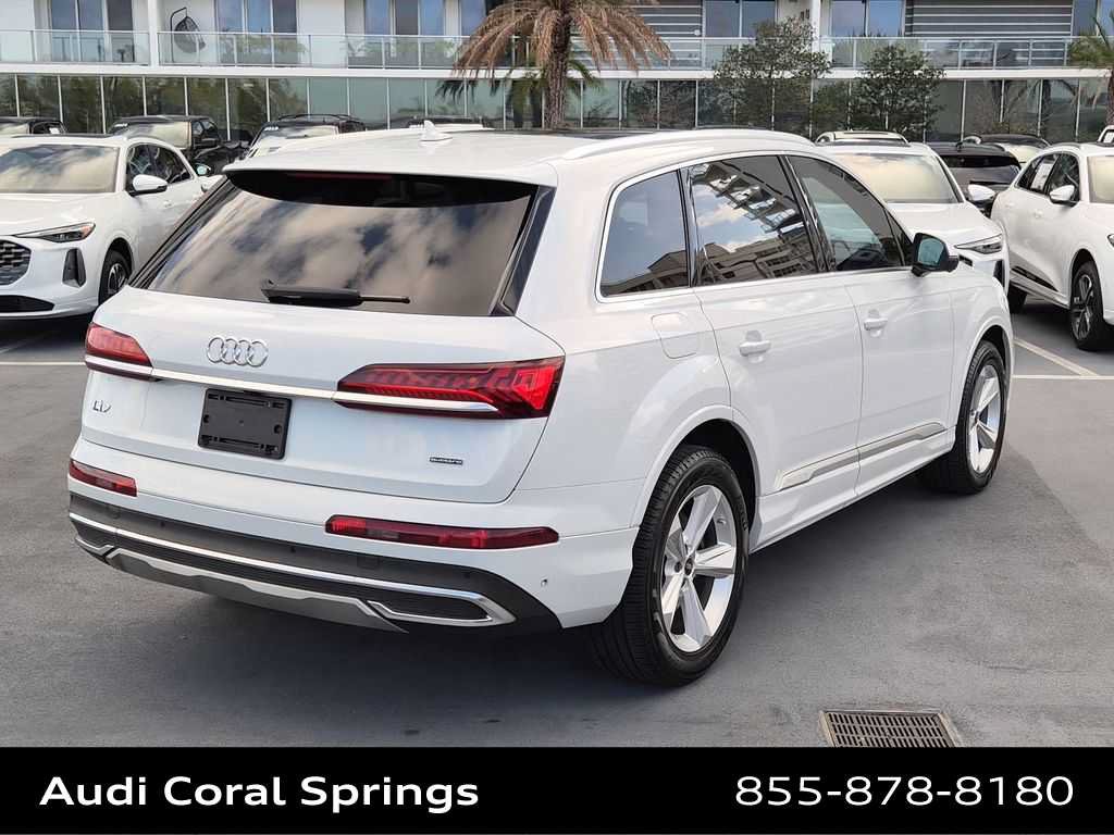 Used 2023 Audi Q7 2.0T Premium Plus w/ Premium Plus Package AWD/4WD image 6