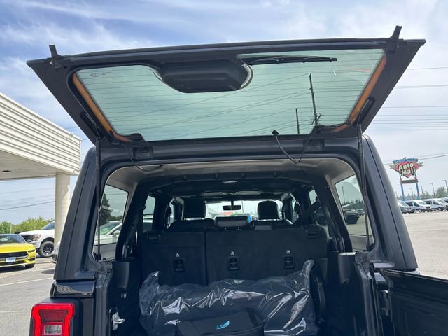 Used 2023 Jeep Wrangler Unlimited Sahara image 10