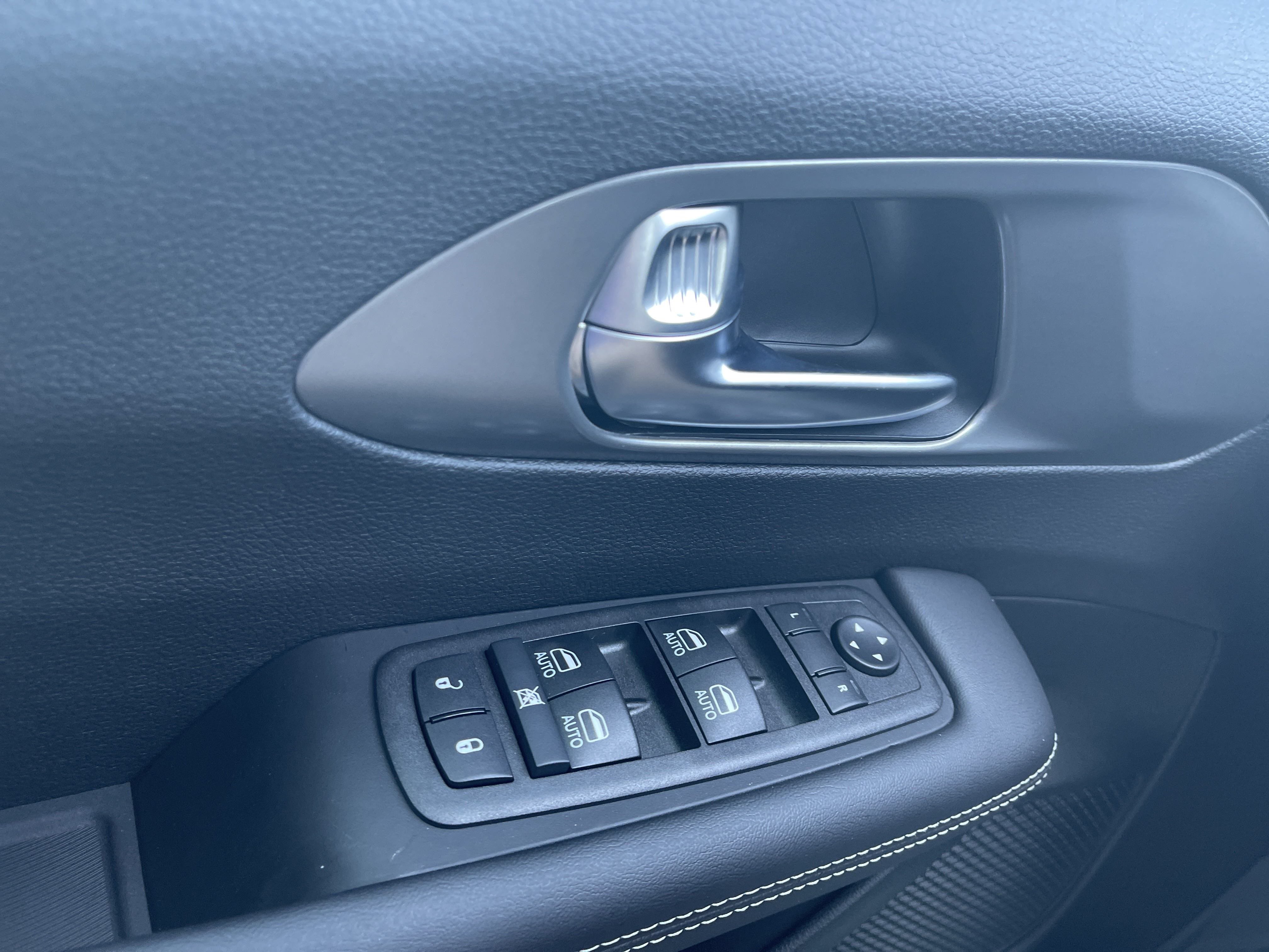 New 2026 Chrysler Voyager LX FWD image 23