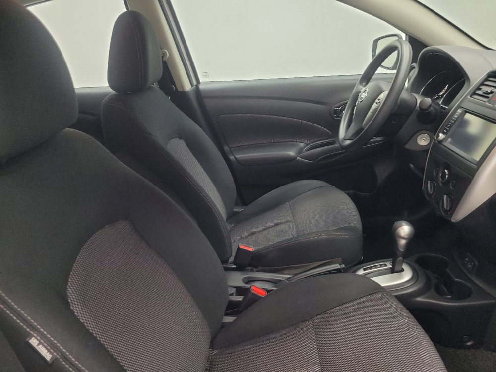 Used 2019 Nissan Versa SV image 21