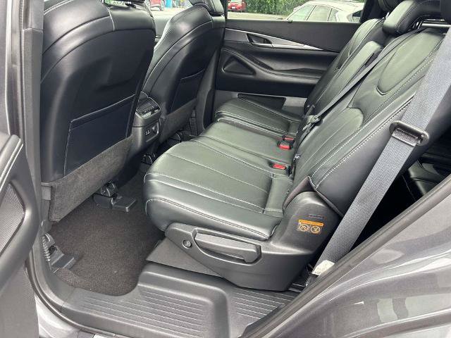 Certified 2023 INFINITI QX60 Luxe w/ Cargo Package AWD/4WD image 9
