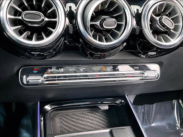 Used 2024 Mercedes-Benz GLB 250 4MATIC image 23