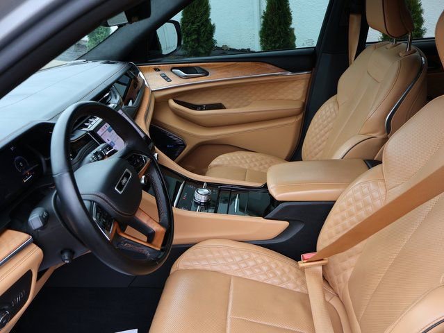 Used 2023 Jeep Grand Cherokee Summit image 23
