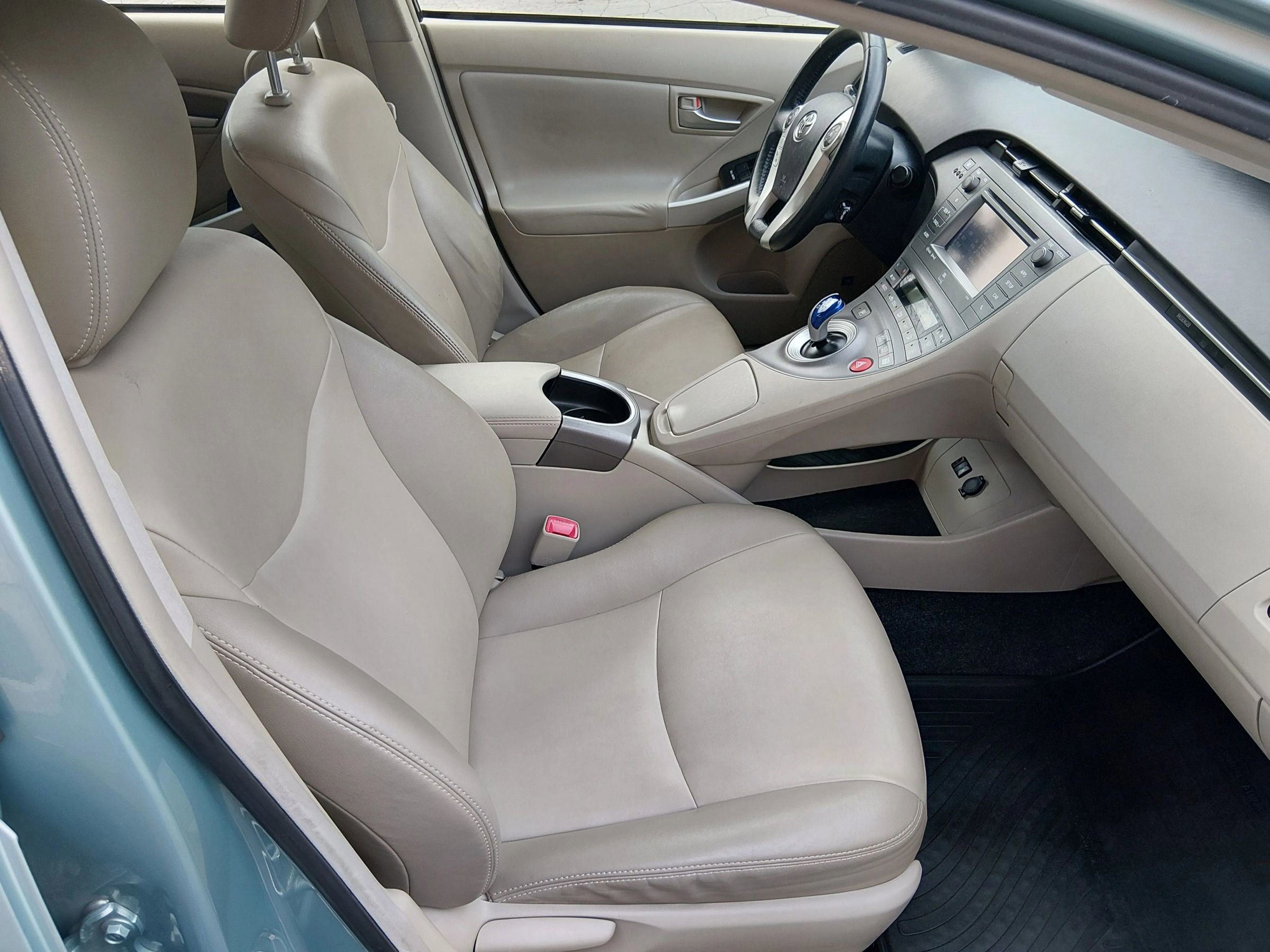 Used 2013 Toyota Prius Four FWD image 19