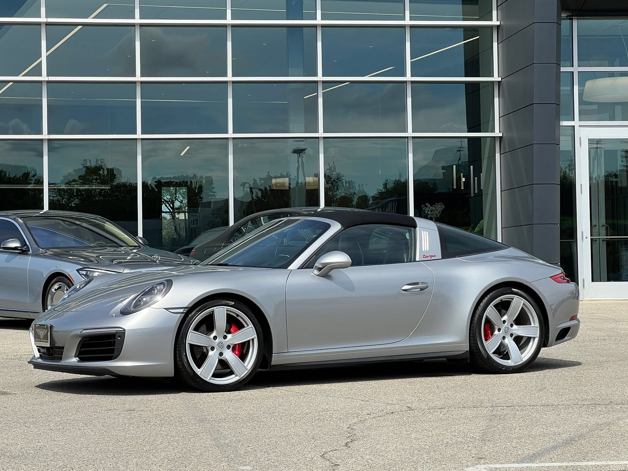 Used 2017 Porsche 911 Targa 4S w/ Sport Package AWD/4WD image 6