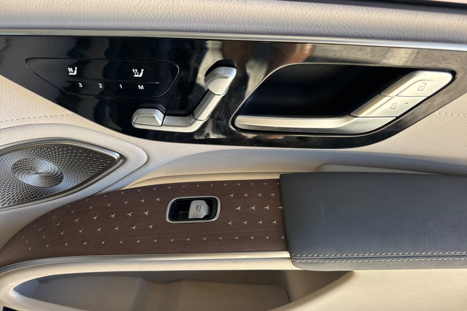 Certified 2024 Mercedes-Benz EQS 450+ 4MATIC Sedan image 21