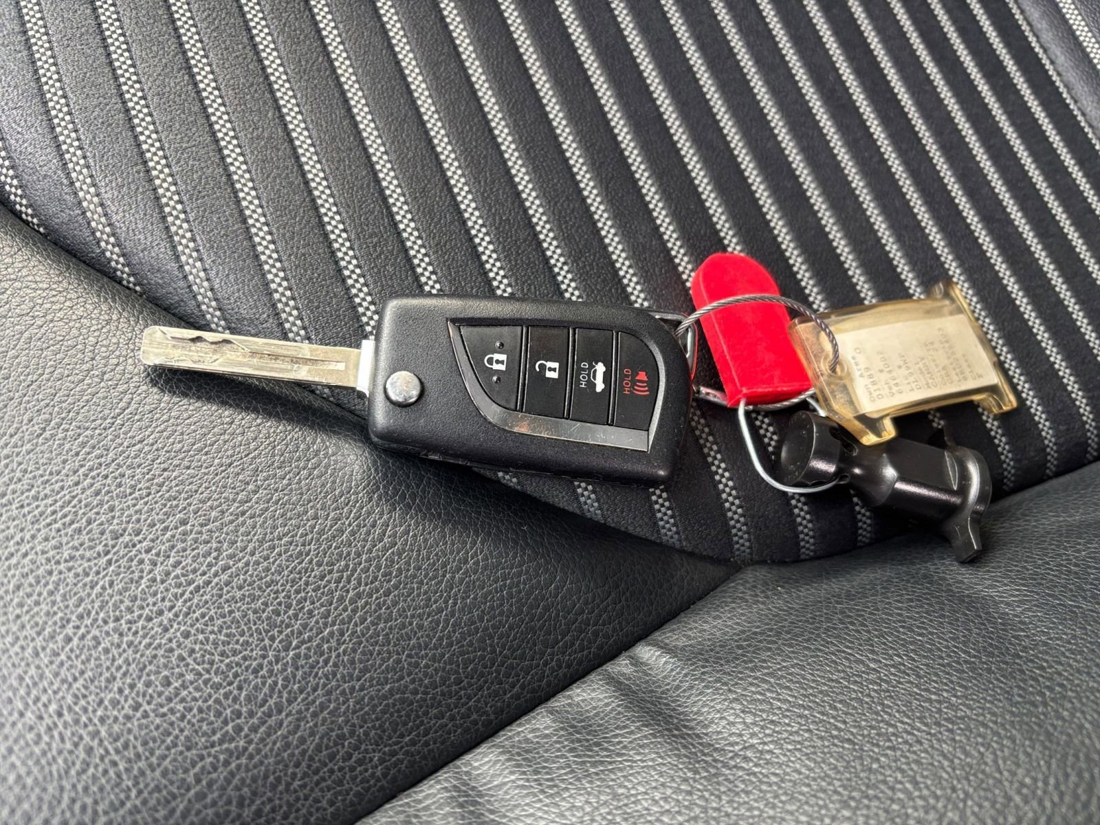 Used 2024 Toyota Camry SE image 22