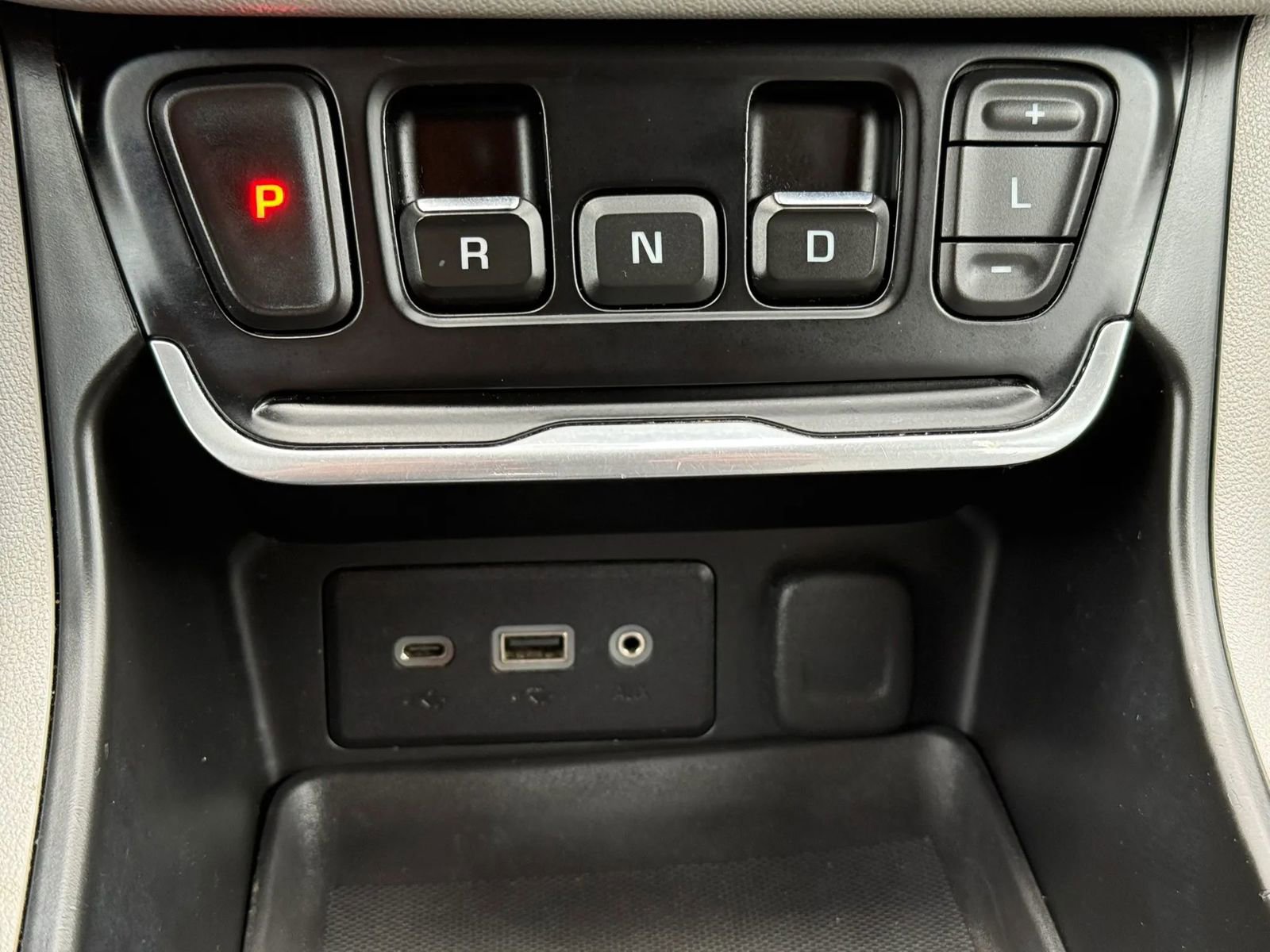 Used 2018 GMC Terrain SLE image 37