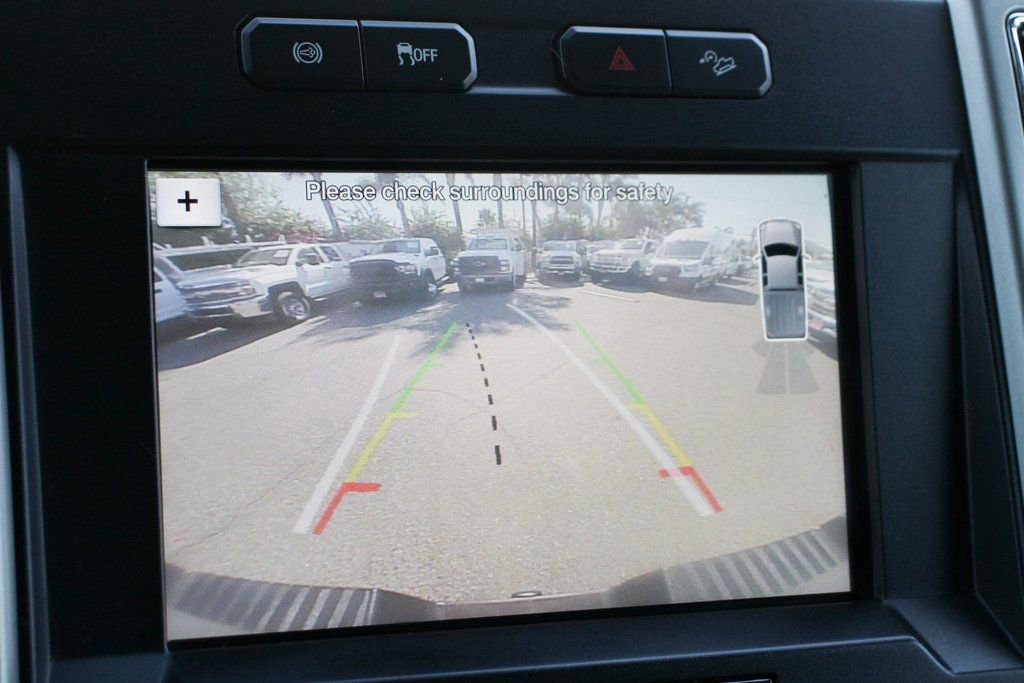 Used 2017 Ford F250 Lariat w/ Chrome Package image 28