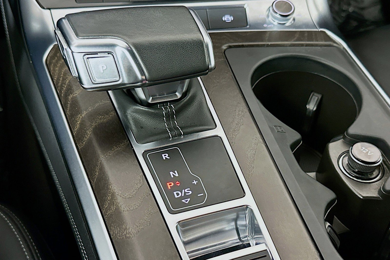 Used 2023 Audi A6 Premium Plus w/ Premium Plus Package image 7