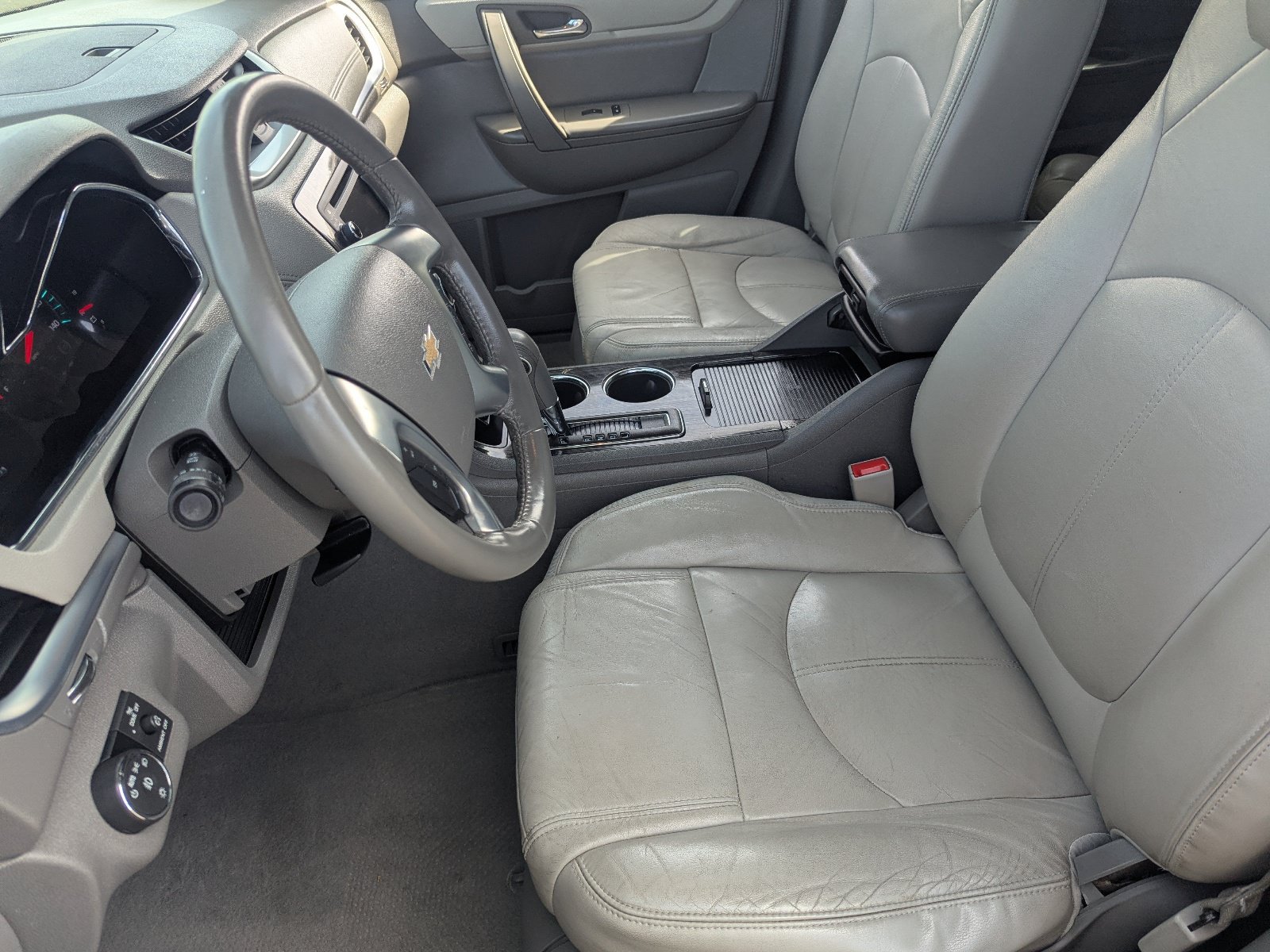 Used 2015 Chevrolet Traverse LT AWD/4WD image 18