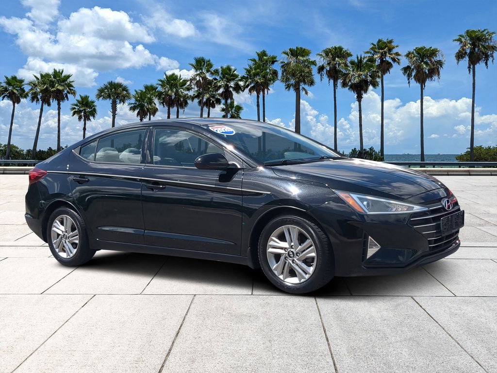 Used 2020 Hyundai Elantra Value Edition FWD image 2