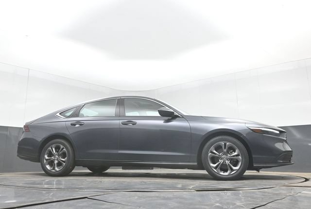 Used 2023 Honda Accord EX image 48