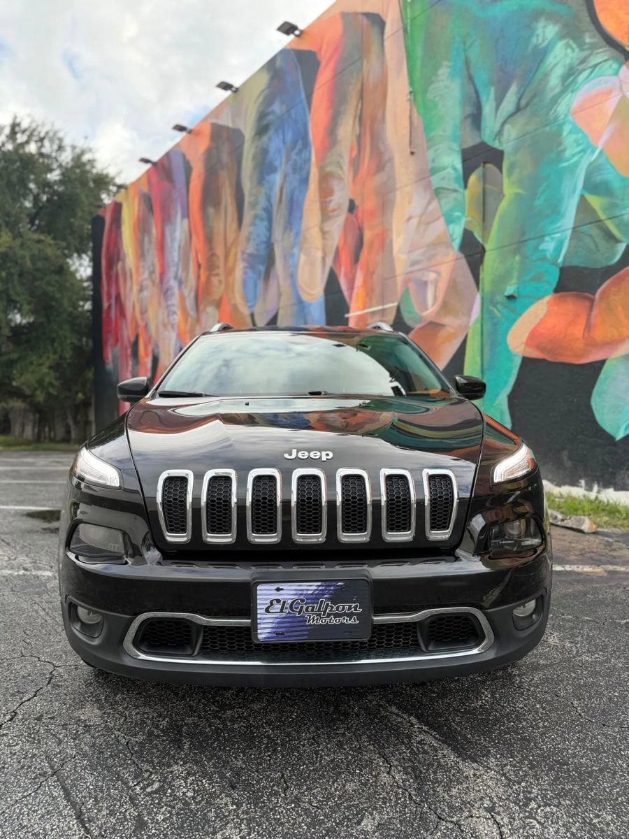 Used 2016 Jeep Cherokee Limited image 6