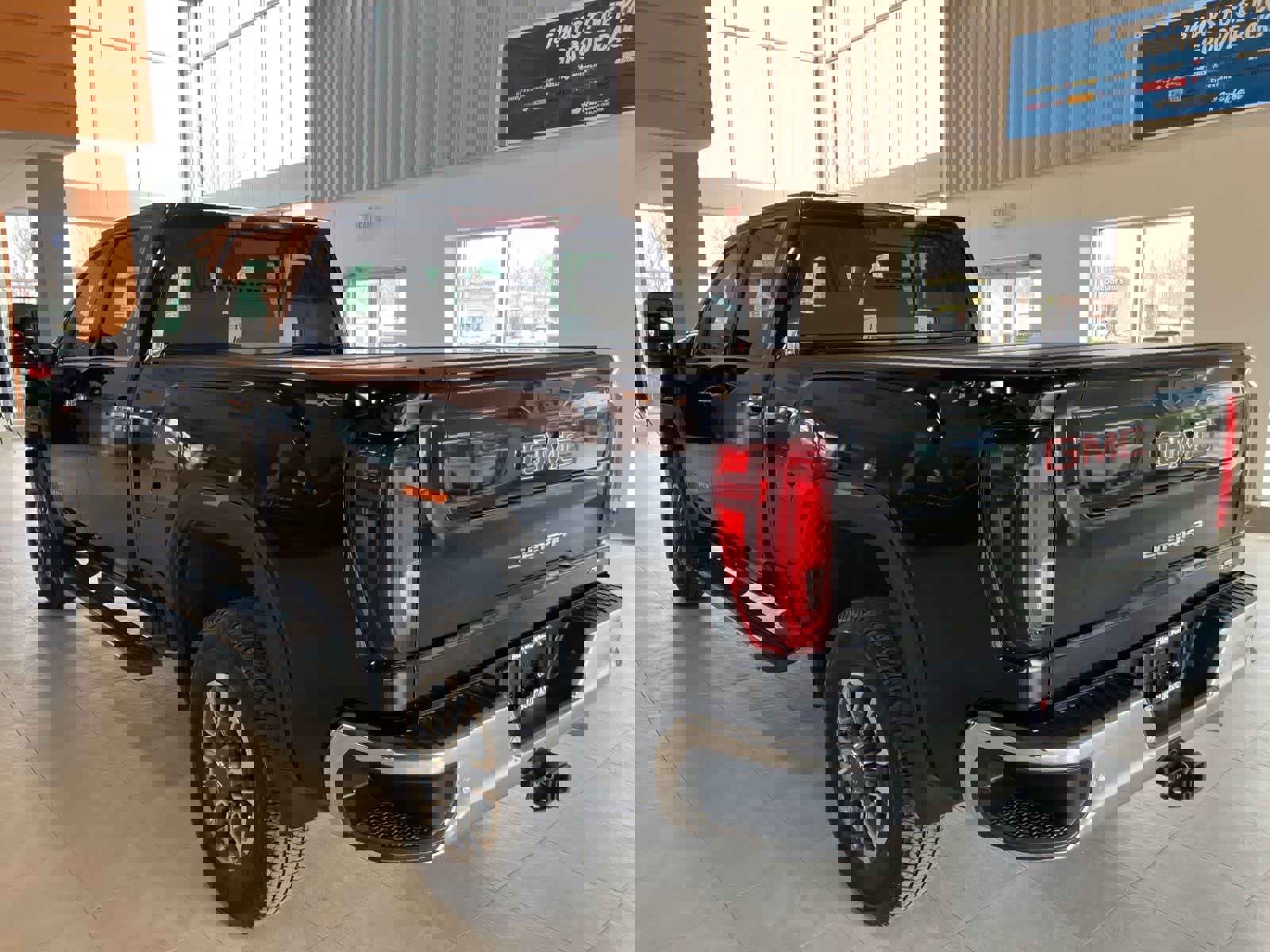 Used 2023 GMC Sierra 2500 SLT w/ SLT Premium Package image 7