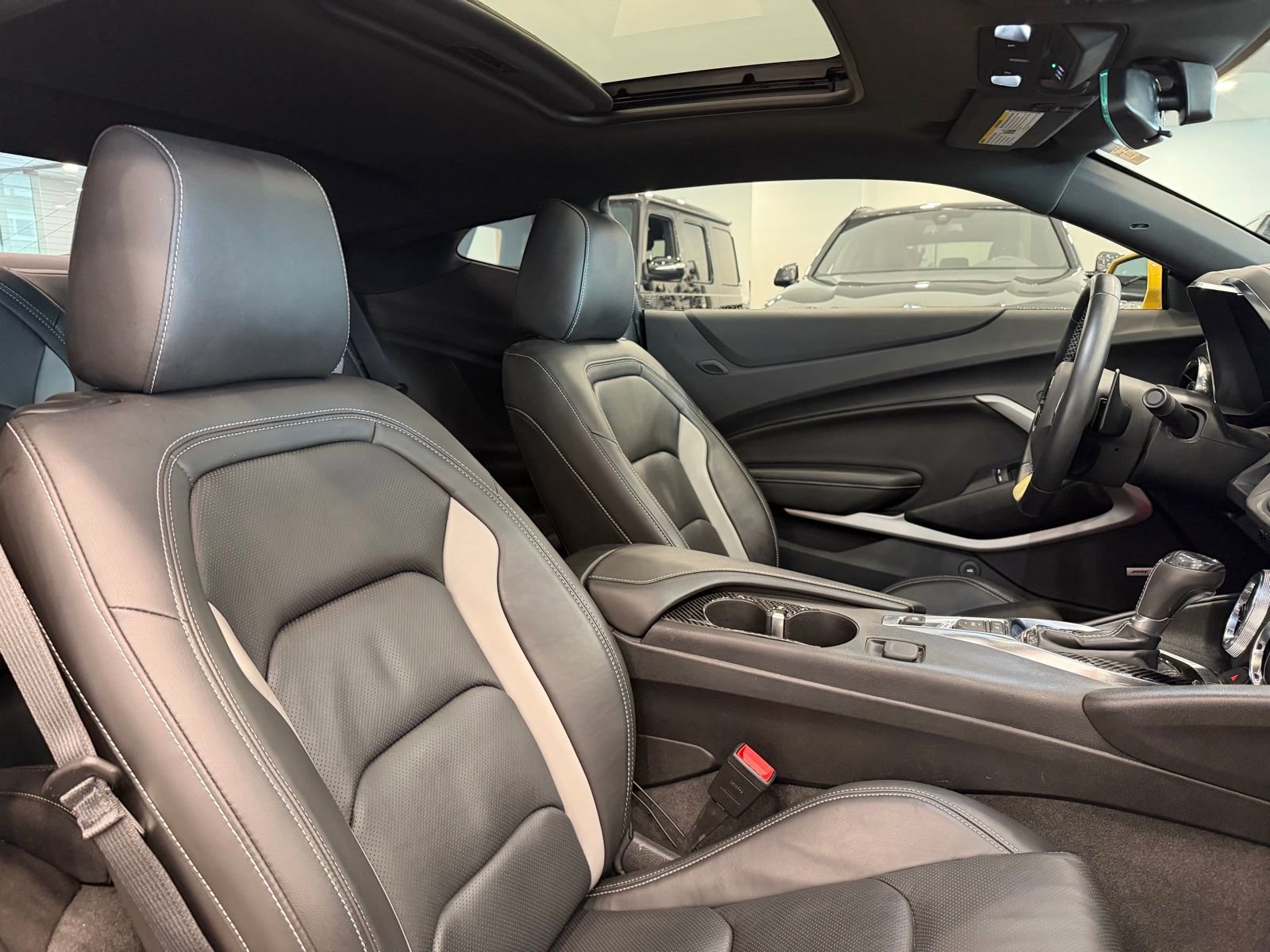 Used 2024 Chevrolet Camaro LT w/ RS Package image 8