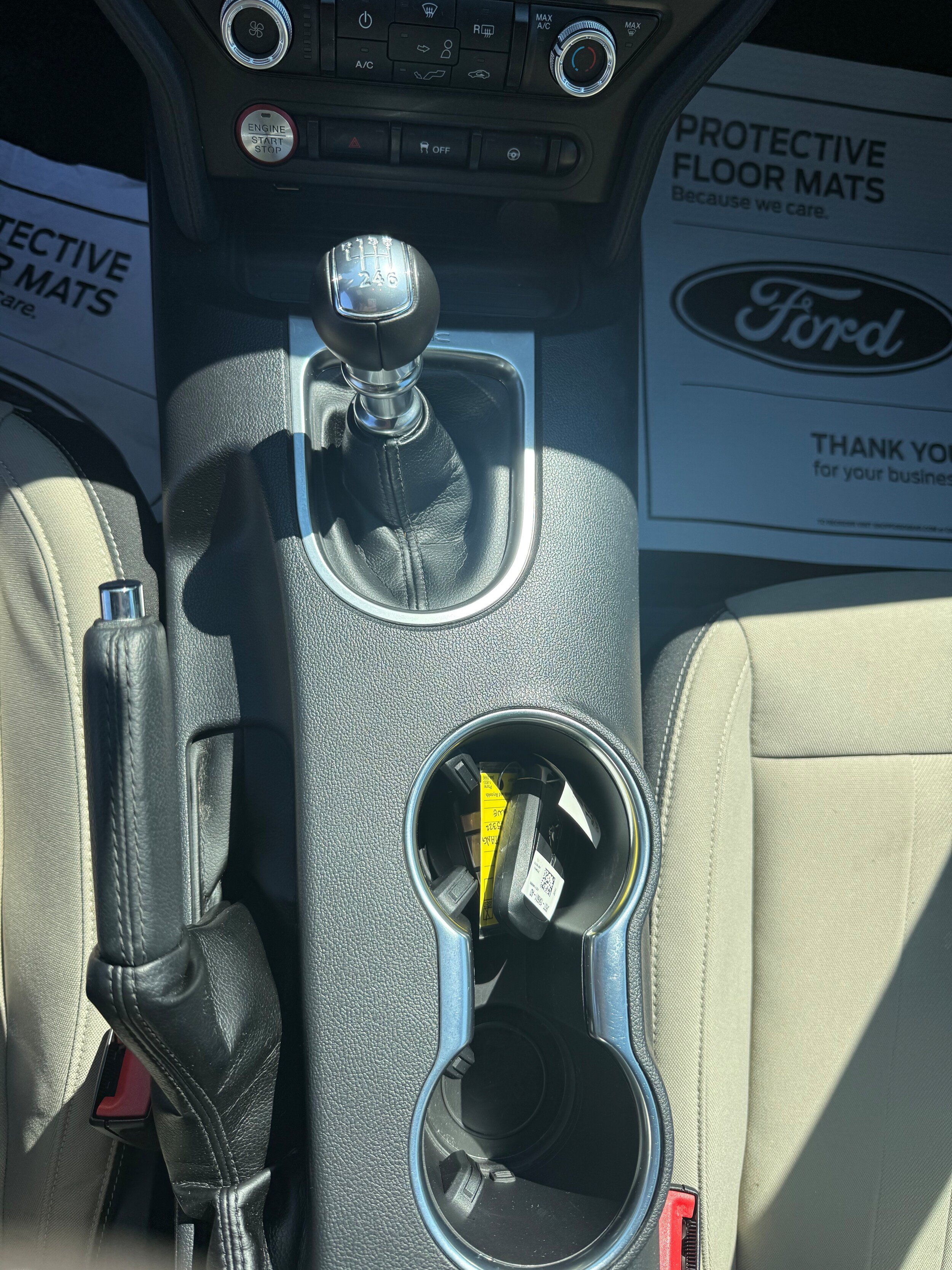 Used 2022 Ford Mustang Coupe RWD image 12