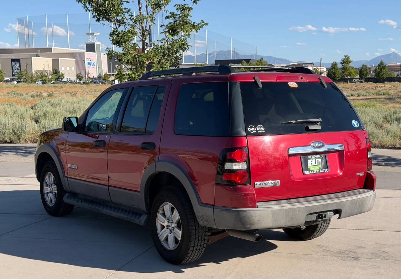 Used 2006 Ford Explorer XLT AWD/4WD image 7