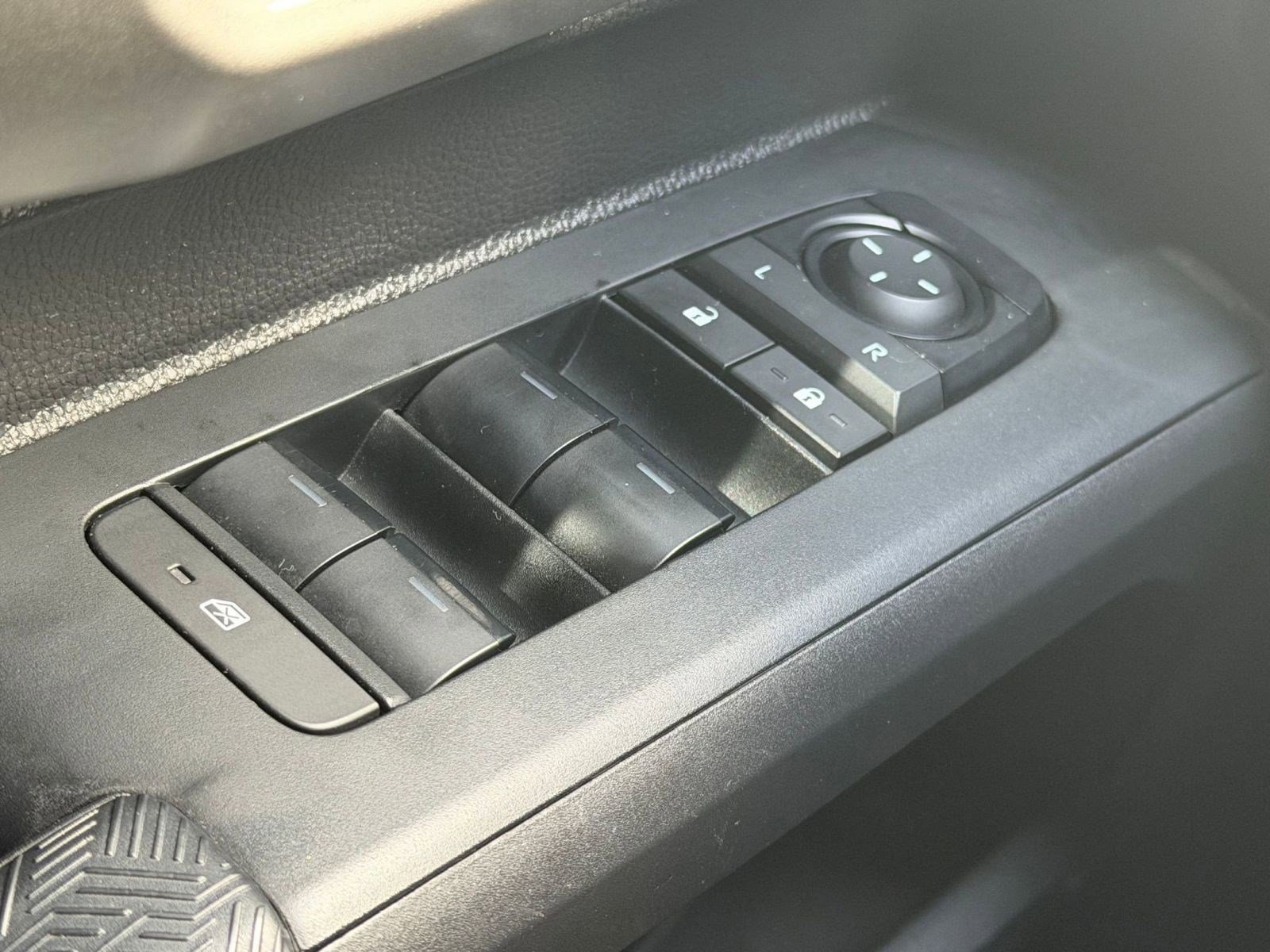 Certified 2024 Toyota Tacoma TRD Off-Road image 26