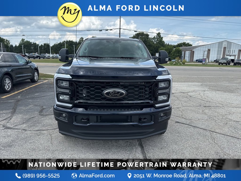 New 2025 Ford F350 XLT w/ Black Appearance Package image 7