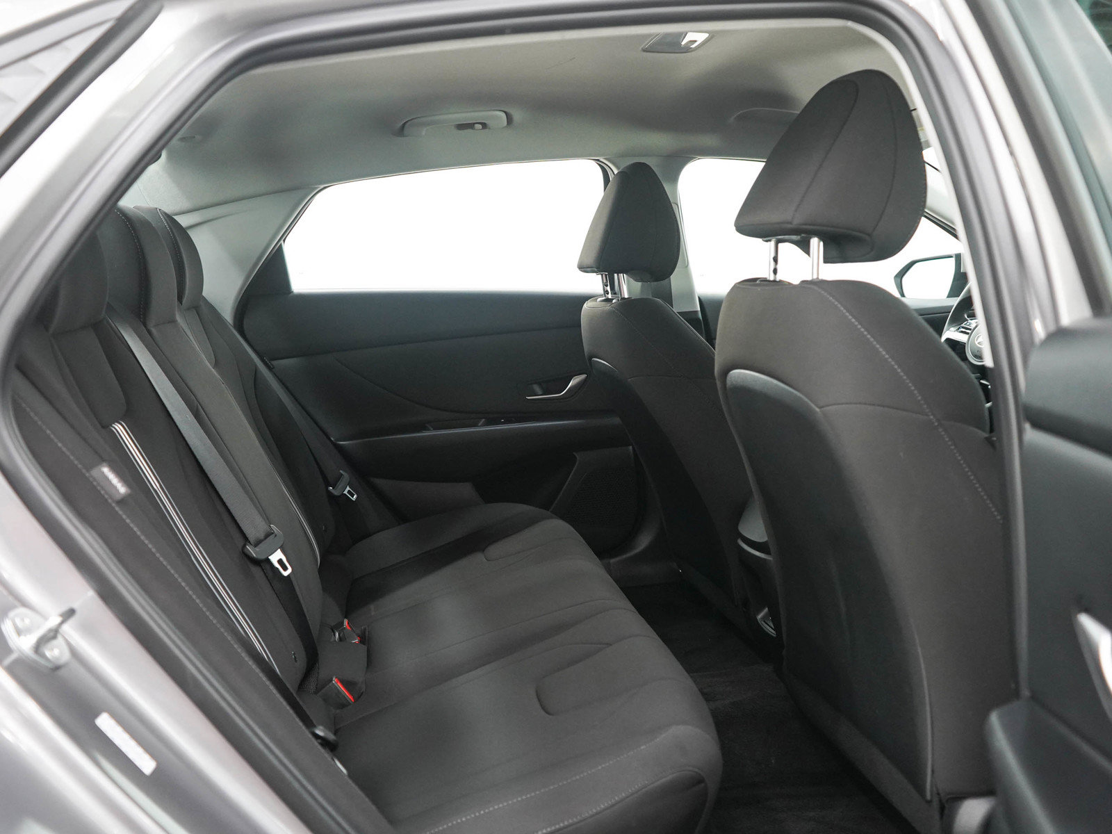 Used 2024 Hyundai Elantra SEL FWD image 12