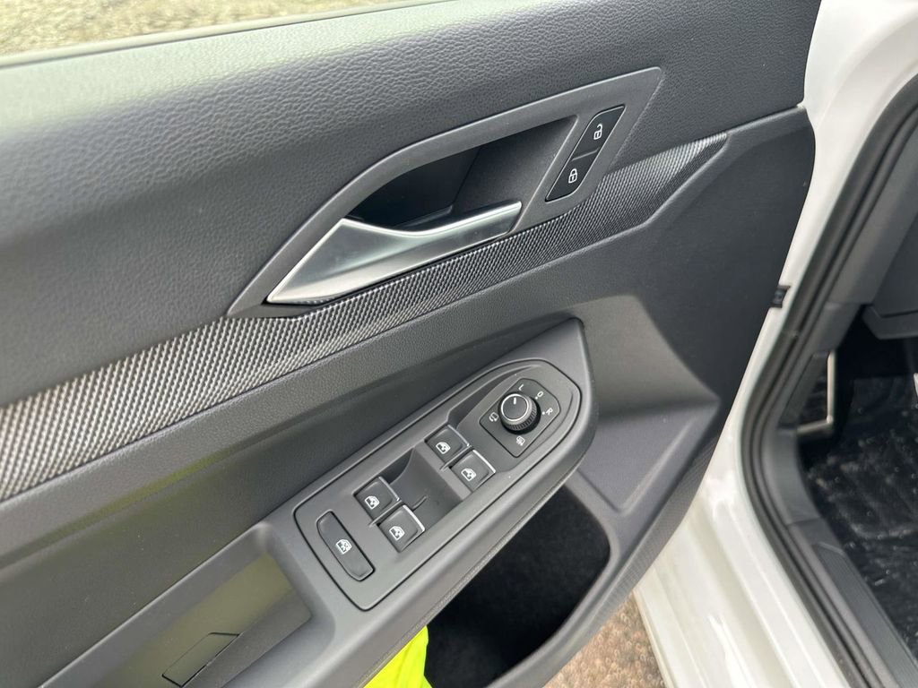 New 2026 Volkswagen Golf image 14