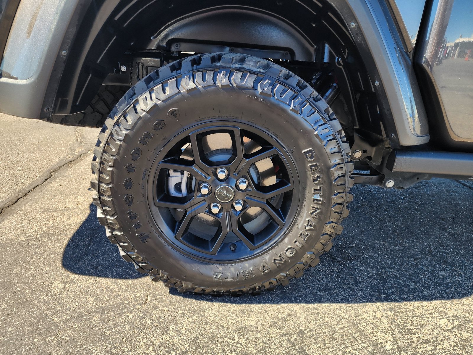 Used 2025 Jeep Gladiator Sport AWD/4WD image 12