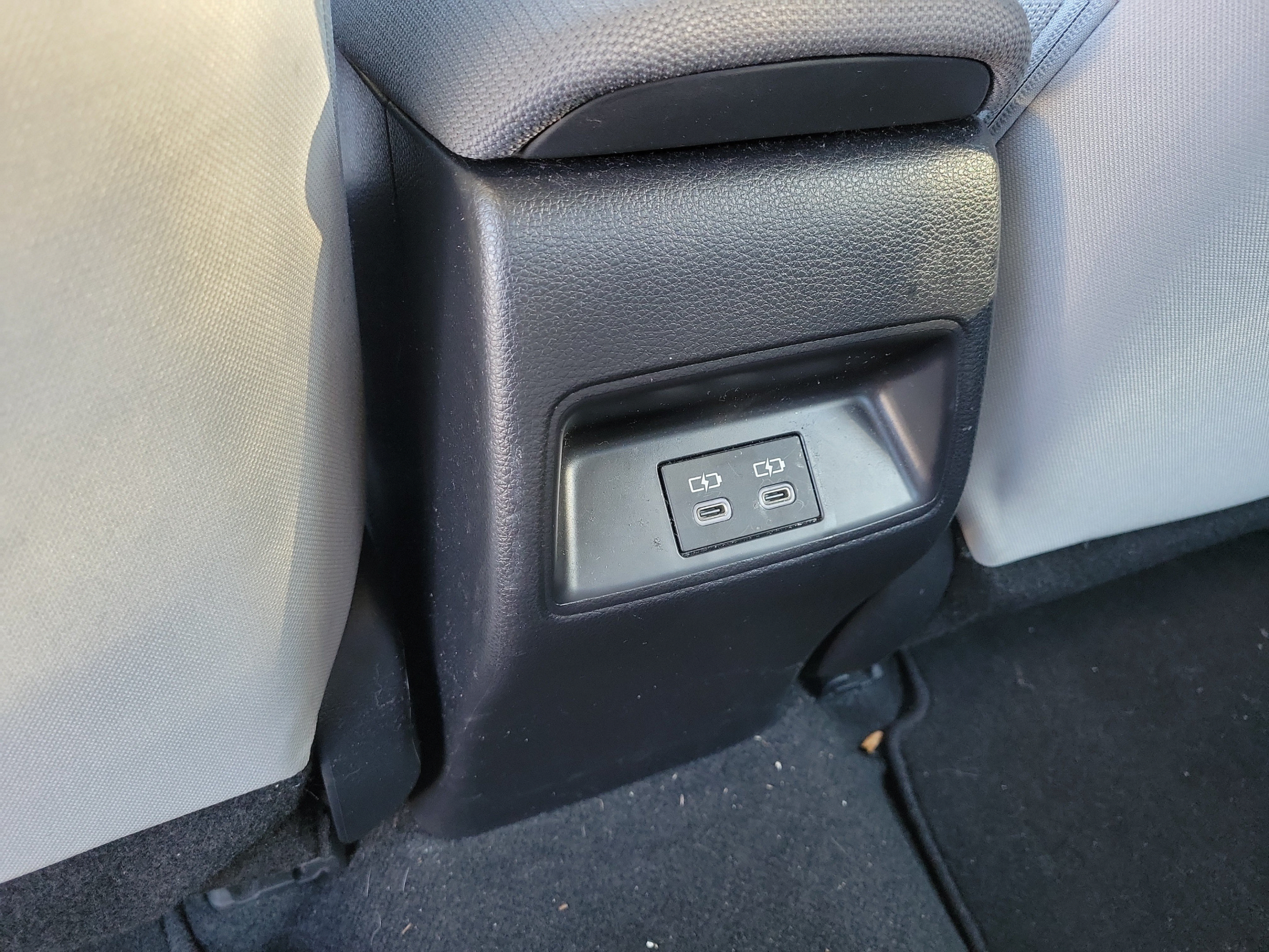 Used 2024 Toyota Corolla LE FWD image 11