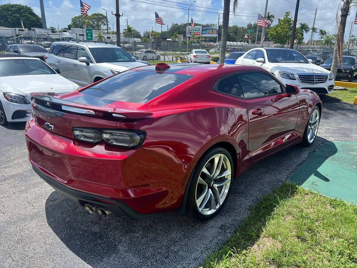 Used 2021 Chevrolet Camaro SS w/ Wild Cherry Design Package 2 RWD image 5