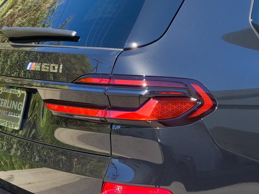 New 2026 BMW X7 M60i image 7