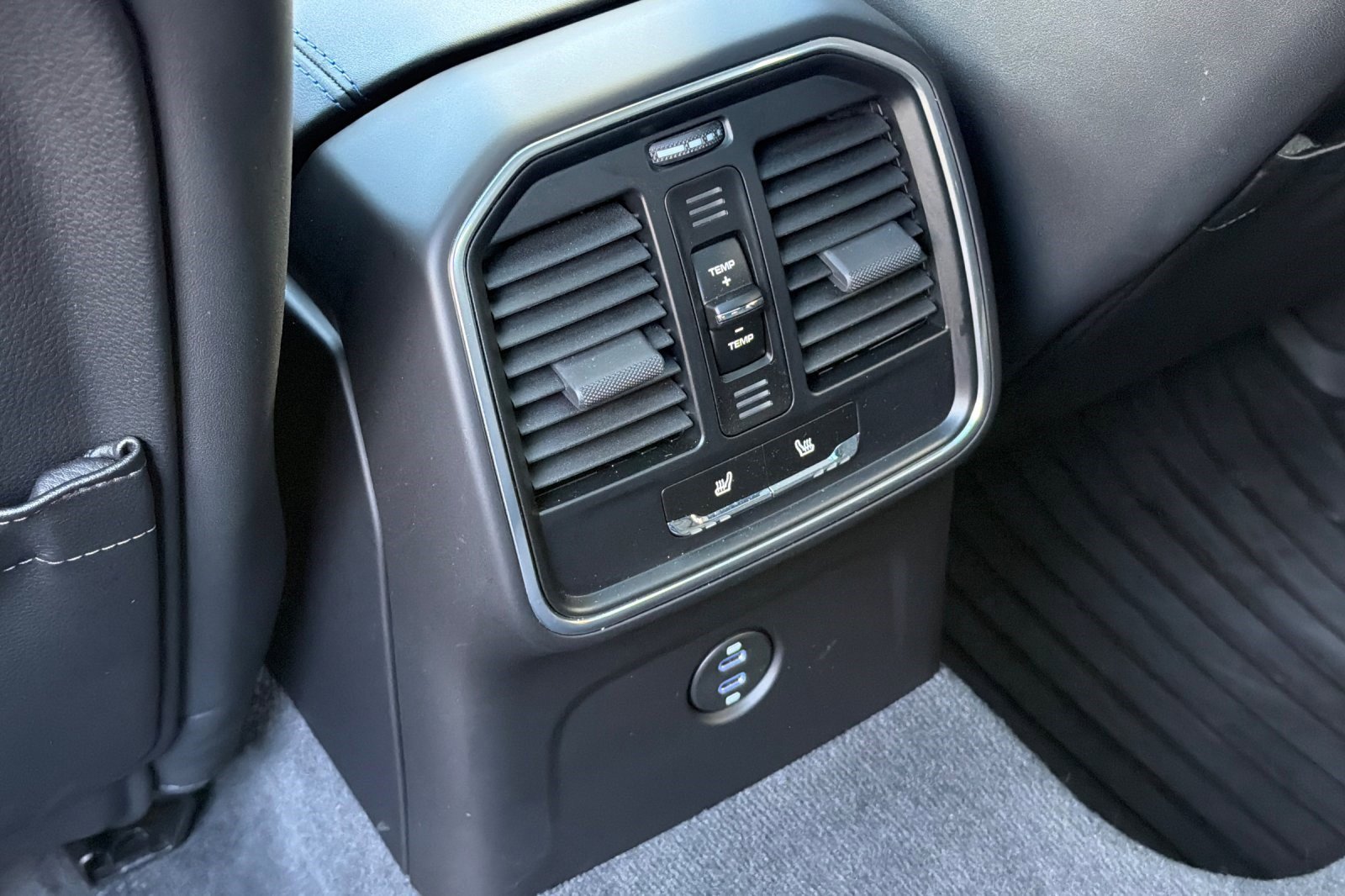 Used 2025 Porsche Macan GTS image 16