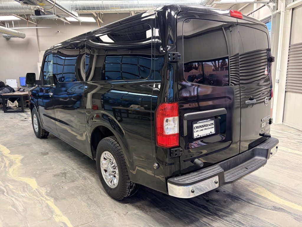 Used 2012 Nissan NV 3500 SV image 31