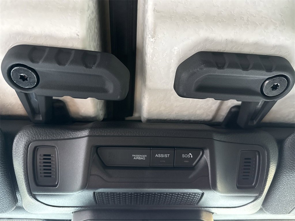 New 2025 Jeep Gladiator Mojave w/ Steel Bumper Group image 16