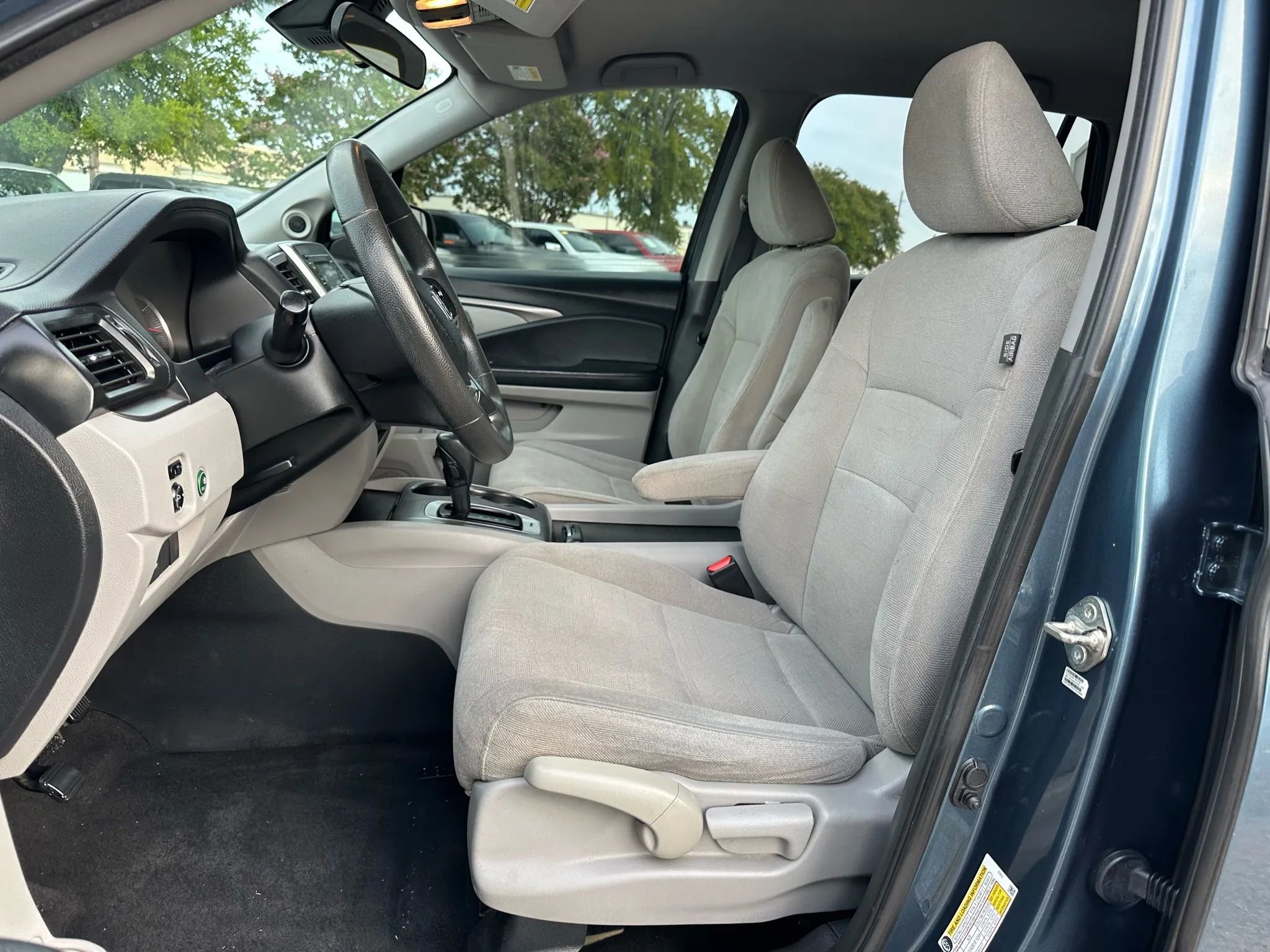 Used 2019 Honda Pilot LX image 14