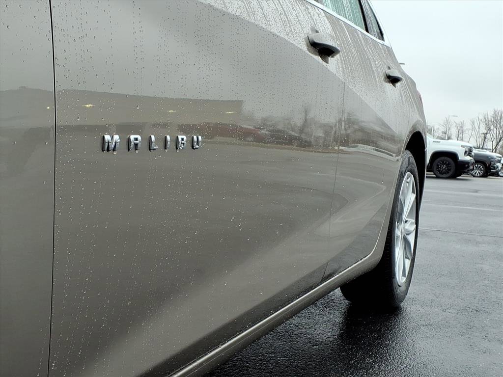 Used 2024 Chevrolet Malibu LT image 34