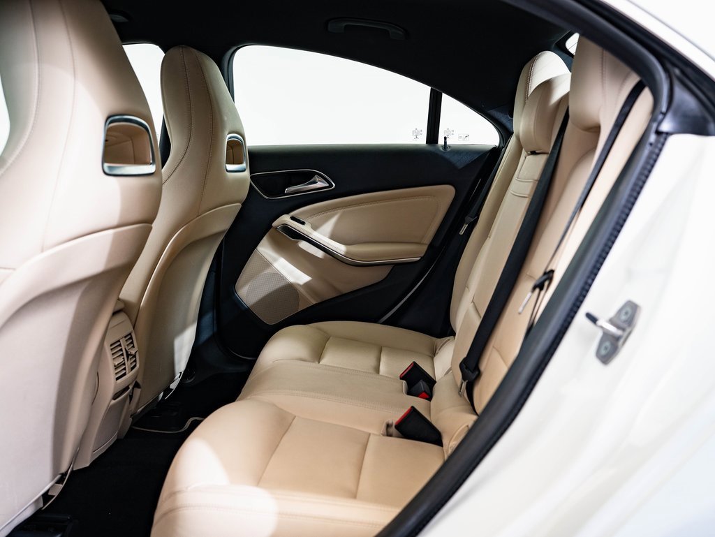 Used 2019 Mercedes-Benz CLA 250 4MATIC image 37