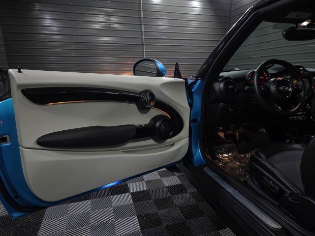 Used 2017 MINI Cooper Convertible image 26