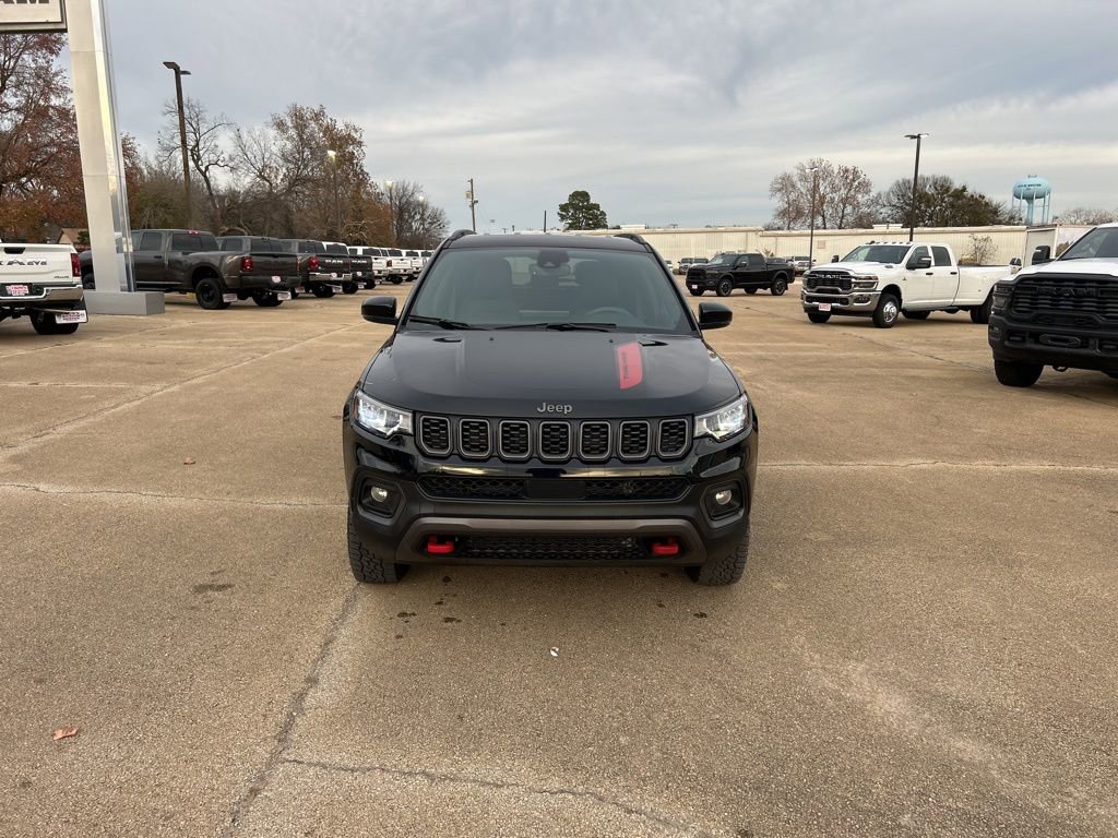 Used 2025 Jeep Compass Trailhawk image 8
