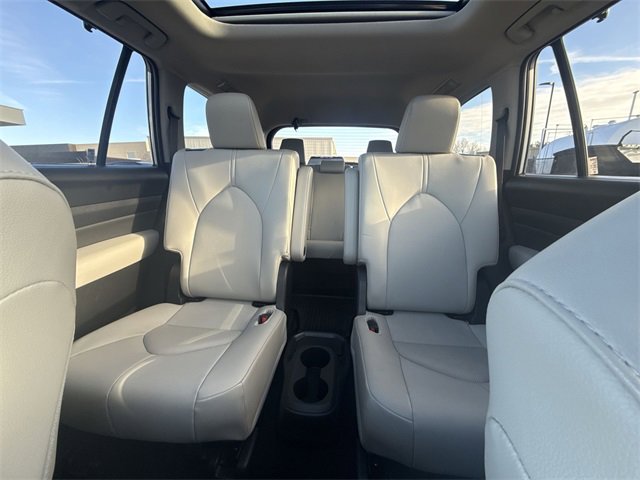Used 2024 Toyota Grand Highlander XLE image 22