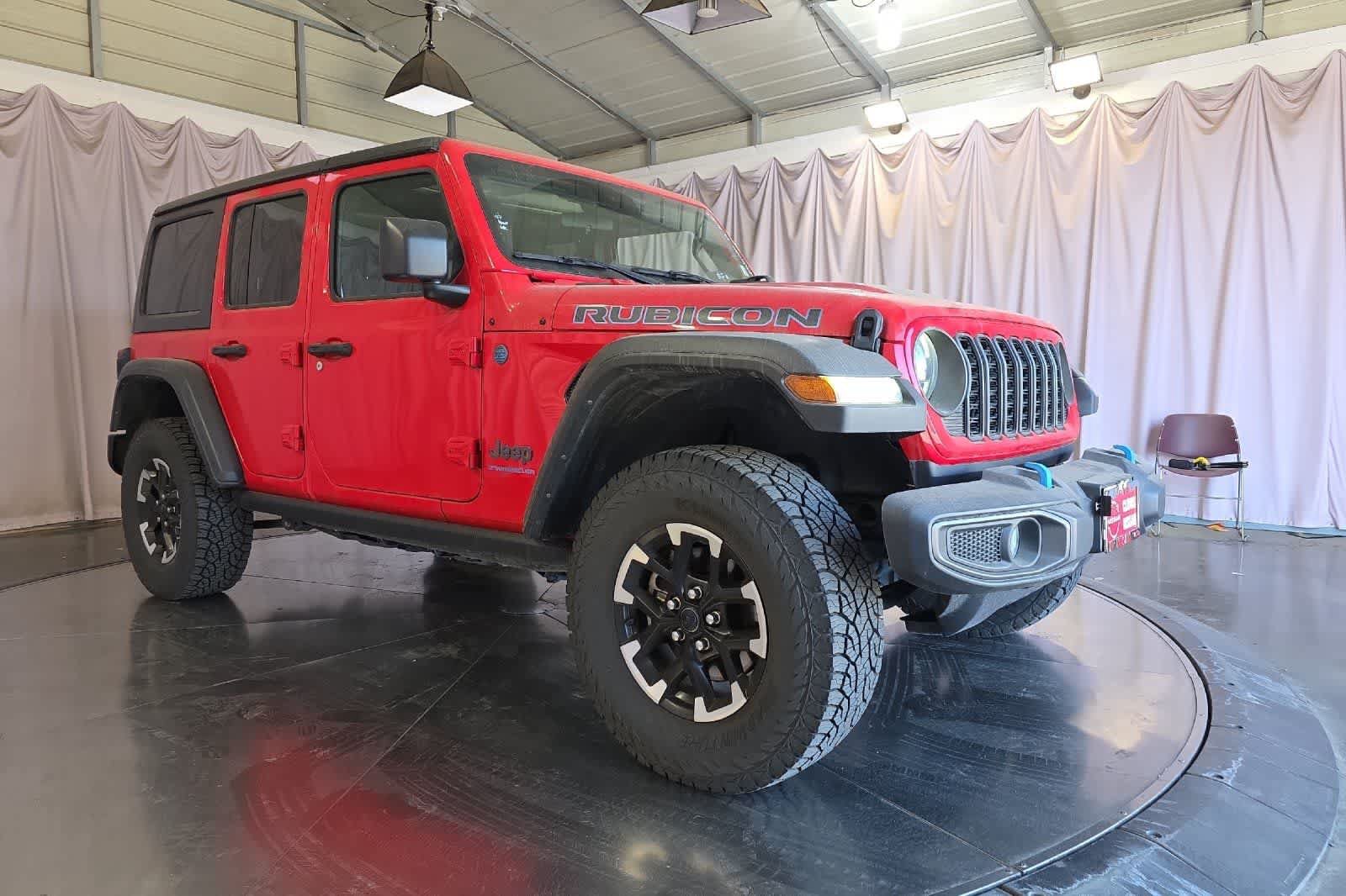 Used 2024 Jeep Wrangler Unlimited Rubicon 4xe AWD/4WD image 10