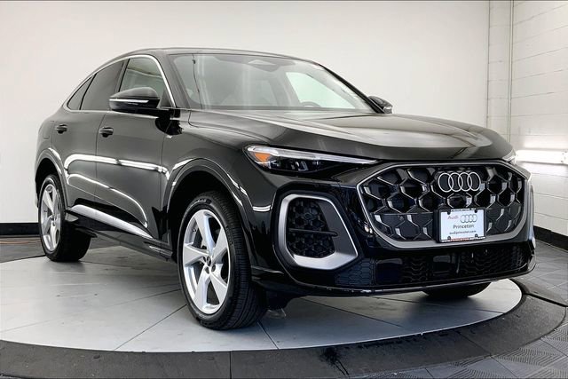 New 2025 Audi Q5 Premium Plus image 1