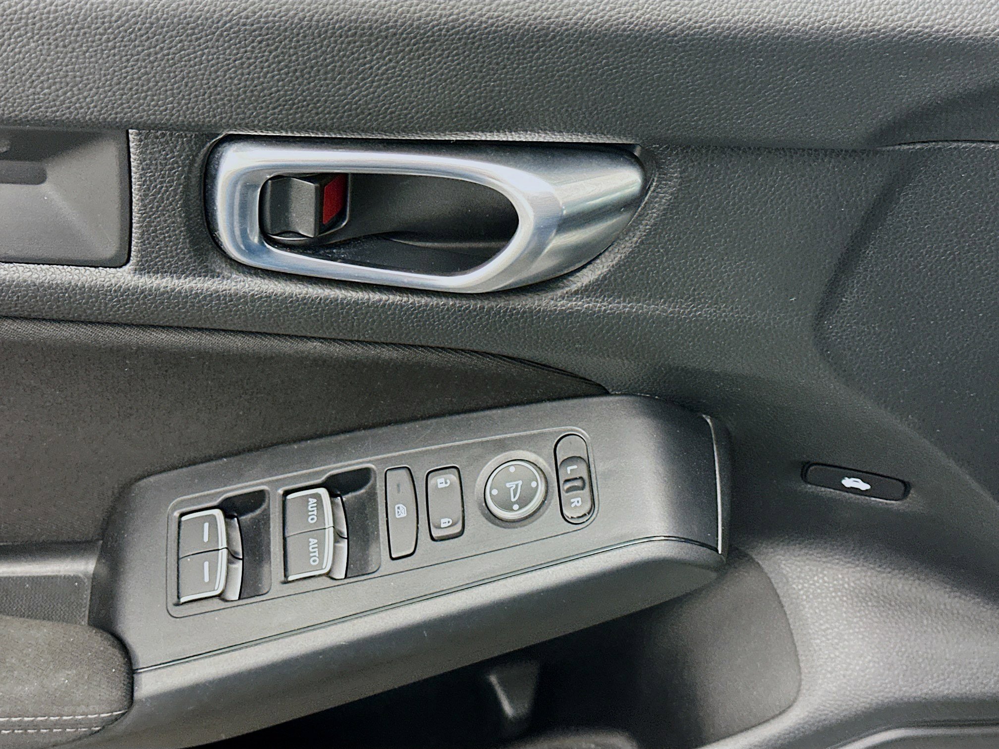 Used 2025 Honda Civic Sport image 15