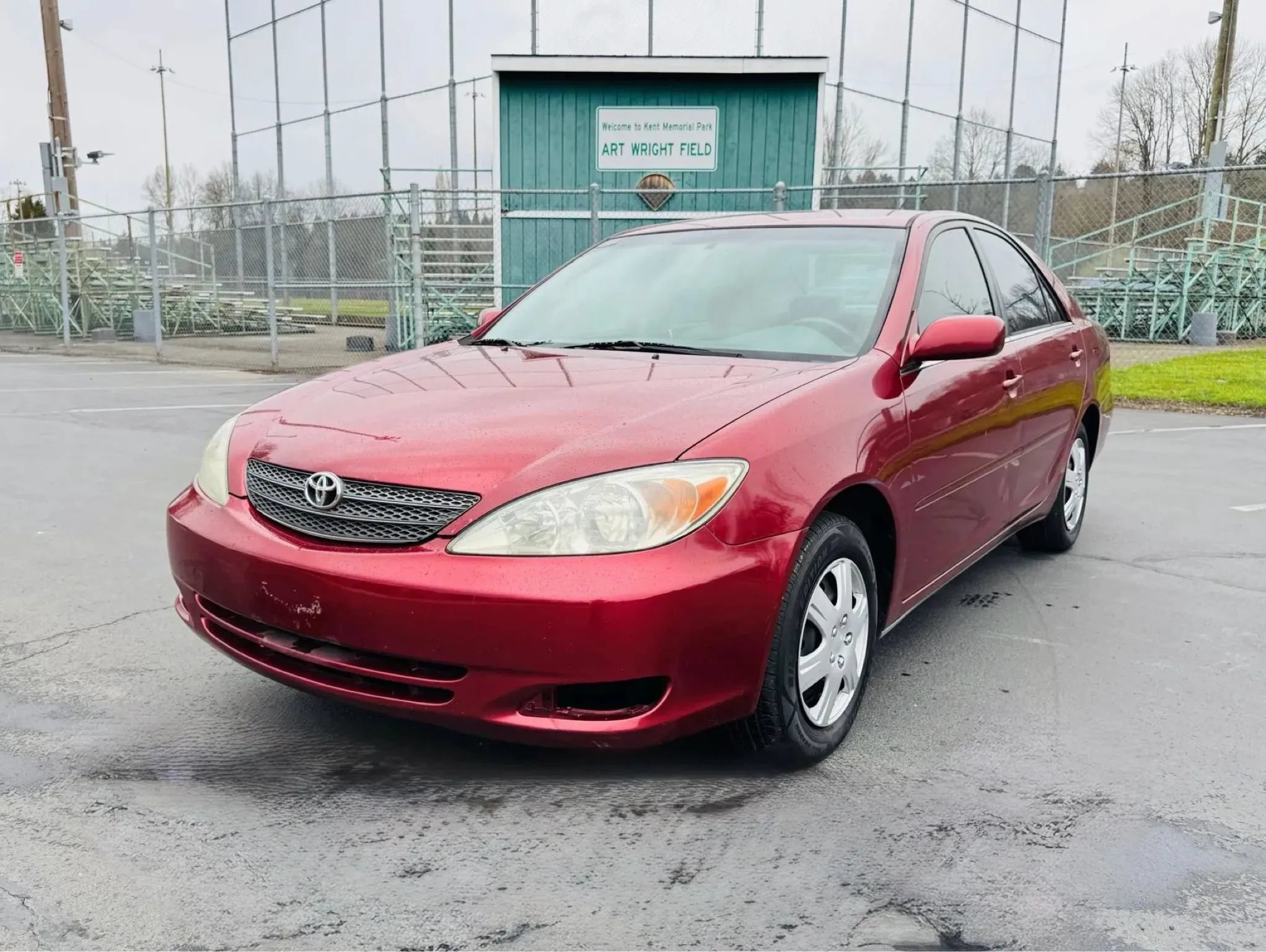Used 2002 Toyota Camry LE FWD image 1