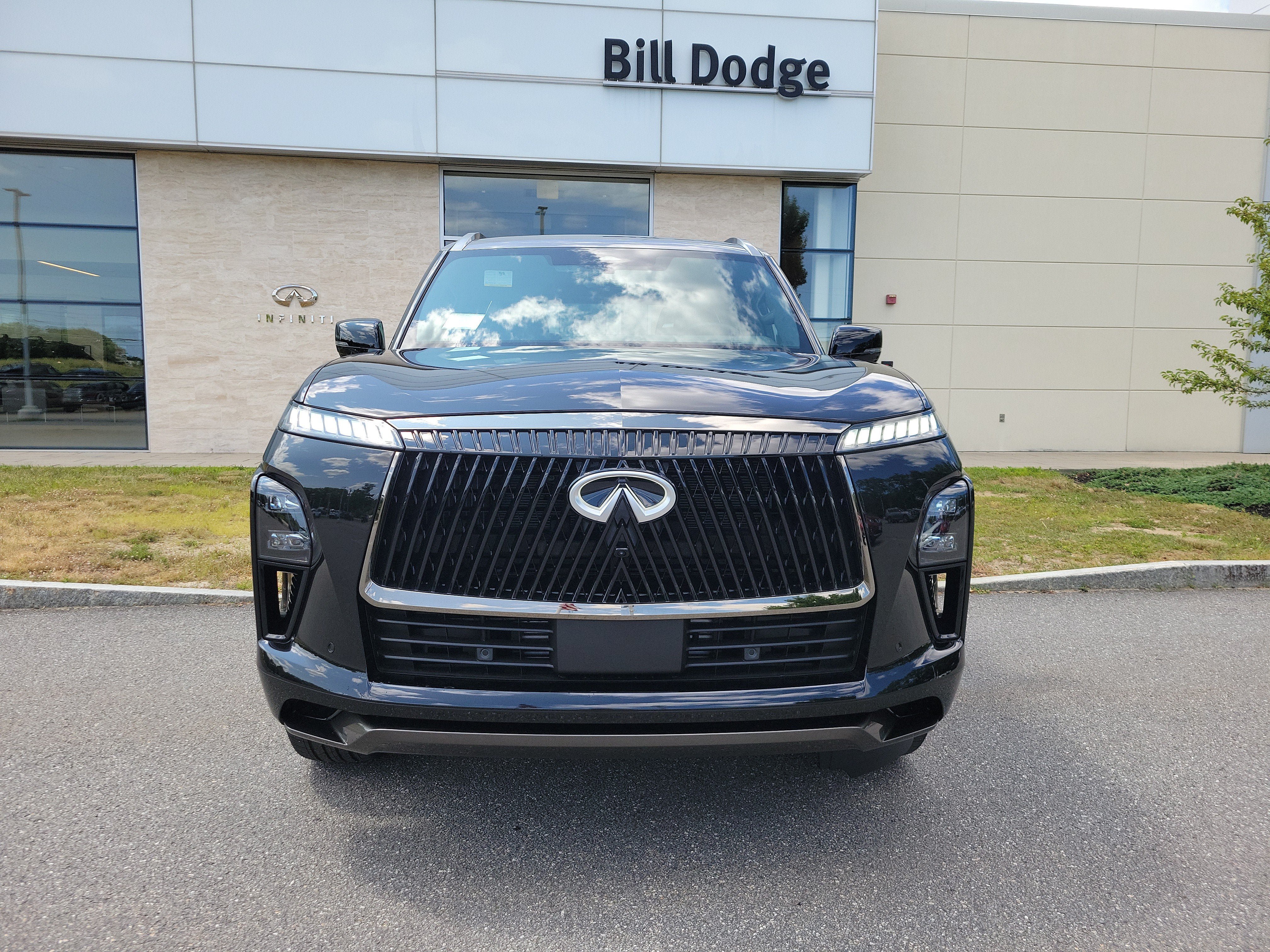 New 2027 INFINITI QX80 Autograph AWD/4WD image 10