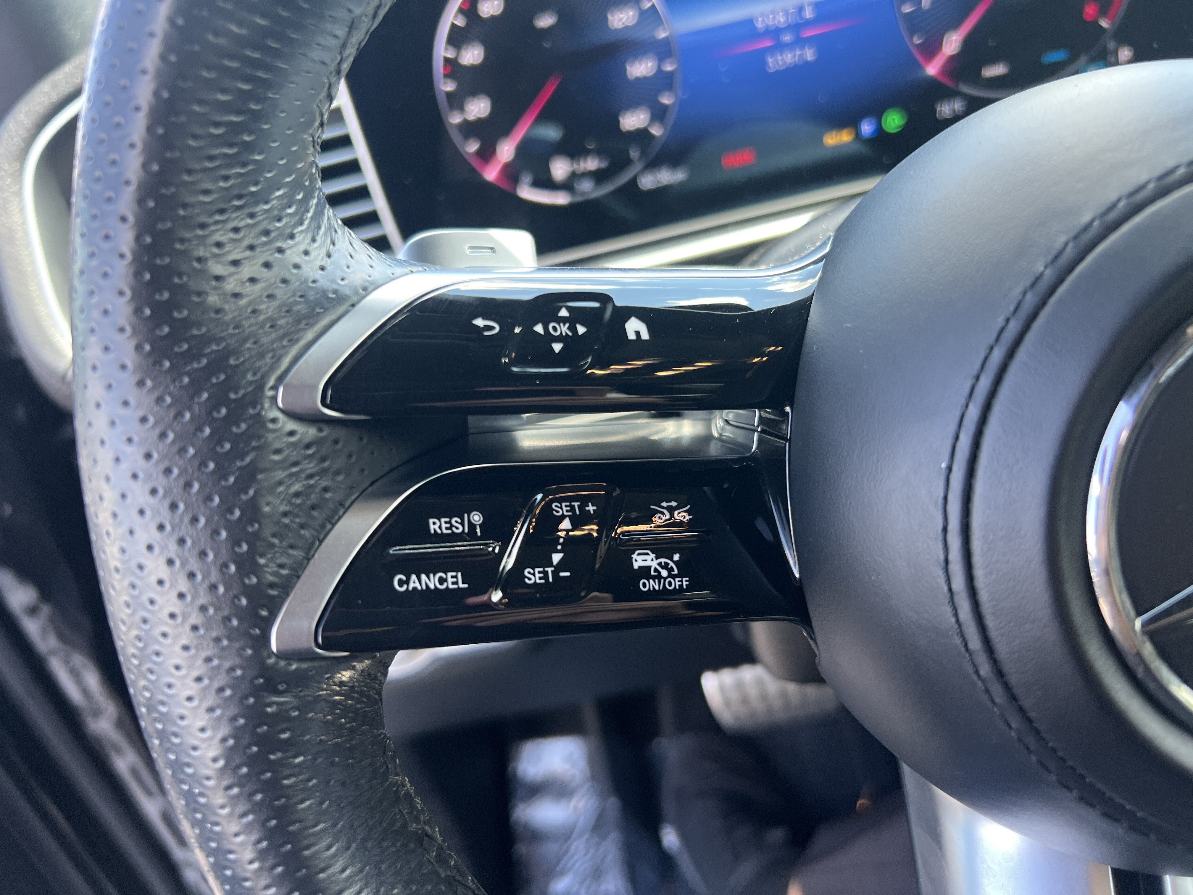 Certified 2024 Mercedes-Benz GLS 450 4MATIC w/ AMG Line Exterior image 19