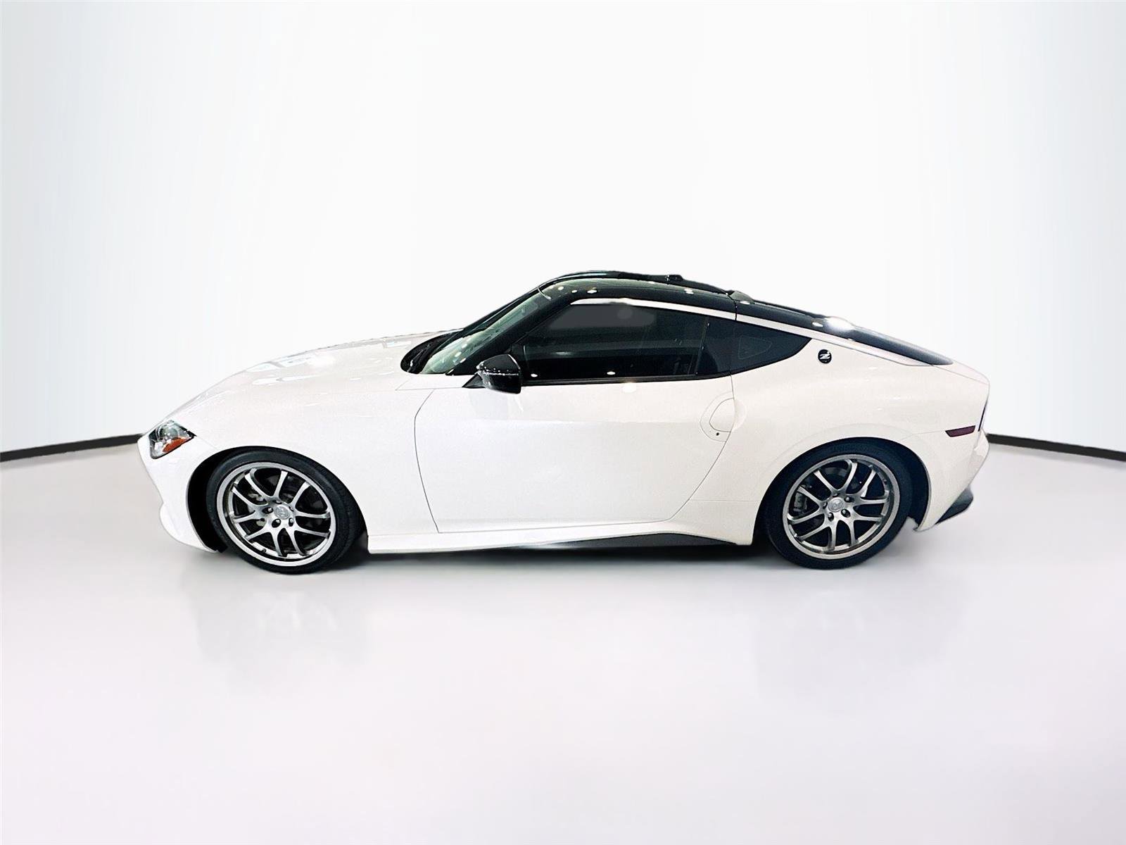 Used 2025 Nissan Z Sport w/ Floor Mat Package RWD image 2