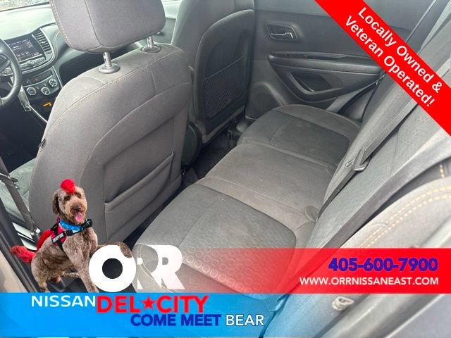 Used 2020 Chevrolet Trax LS w/ Tint and Cruise Package FWD image 10
