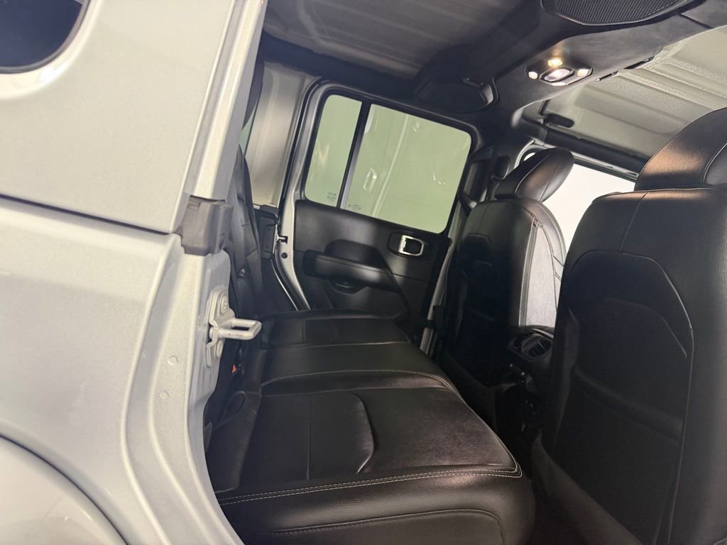 Used 2023 Jeep Wrangler Unlimited Sahara image 34